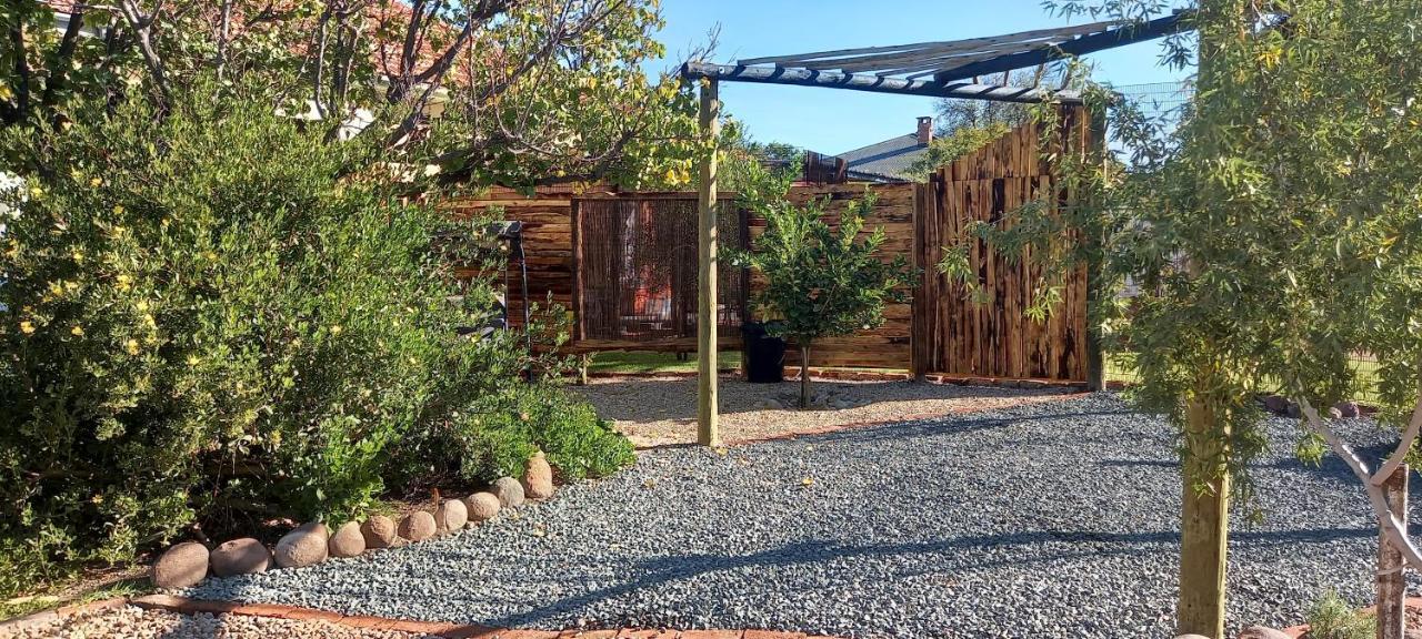 Mitat Guesthouse Beaufort West Exterior photo